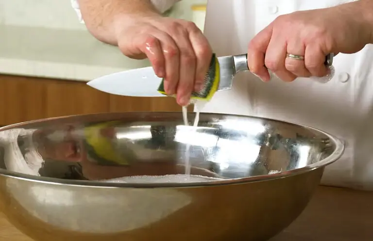 How to Clean Chef Knife