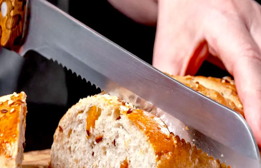 How to Sharpen a Bread Knife With Electric Sharpener