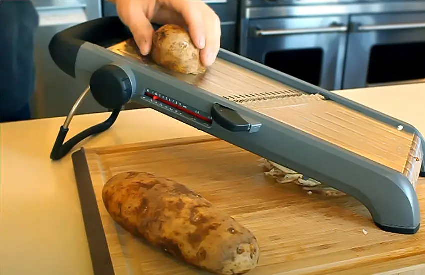 How to Use a Mandoline Slicer for Potatoes