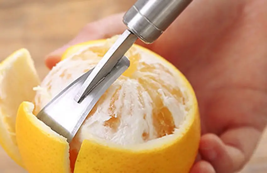 How to Use an Orange Peeler