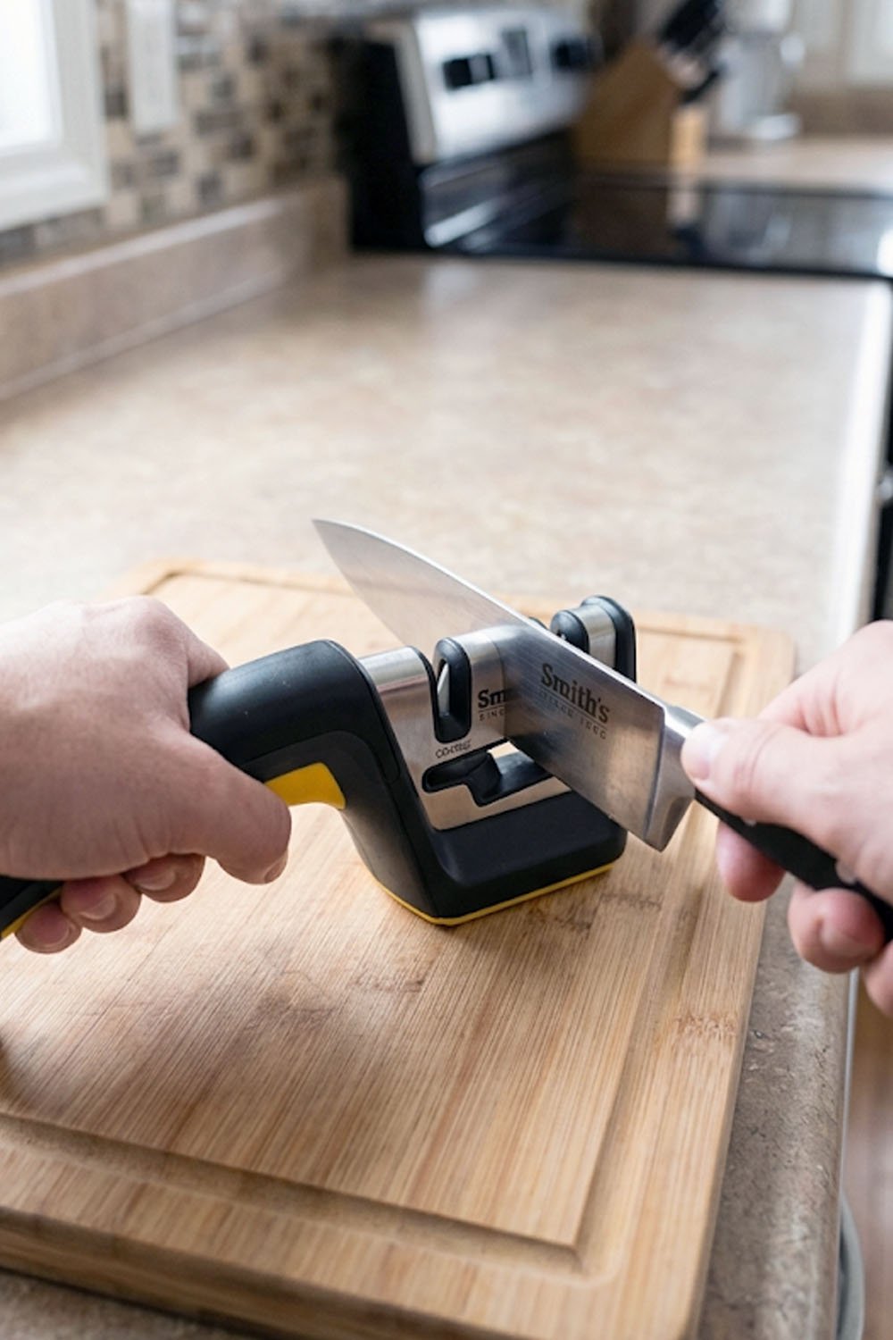 how to use smith's knife sharpener