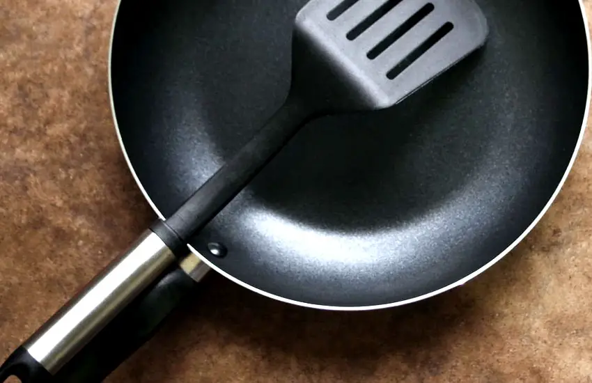 Daily Cleaning Routine for Nonstick Skillet