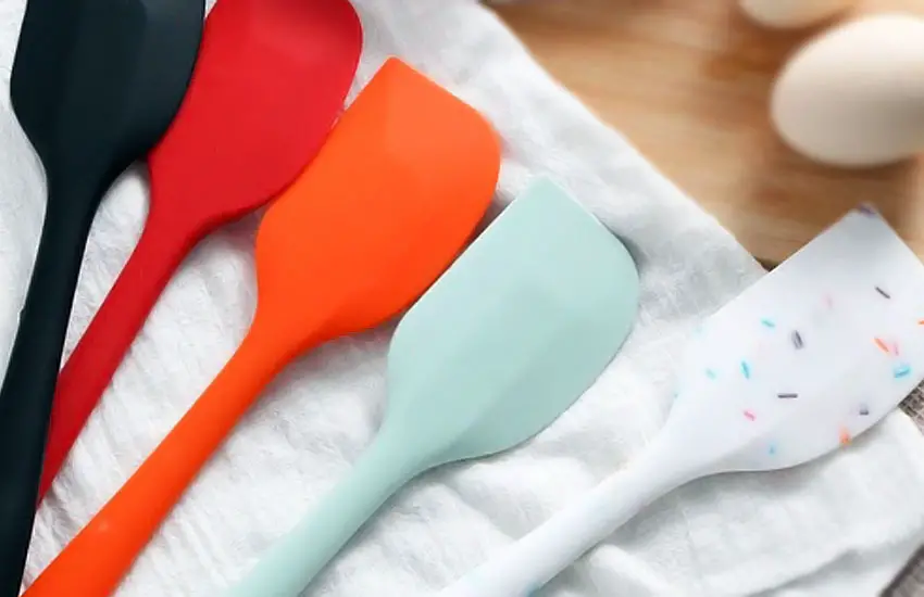 how to remove odor from silicone spatula