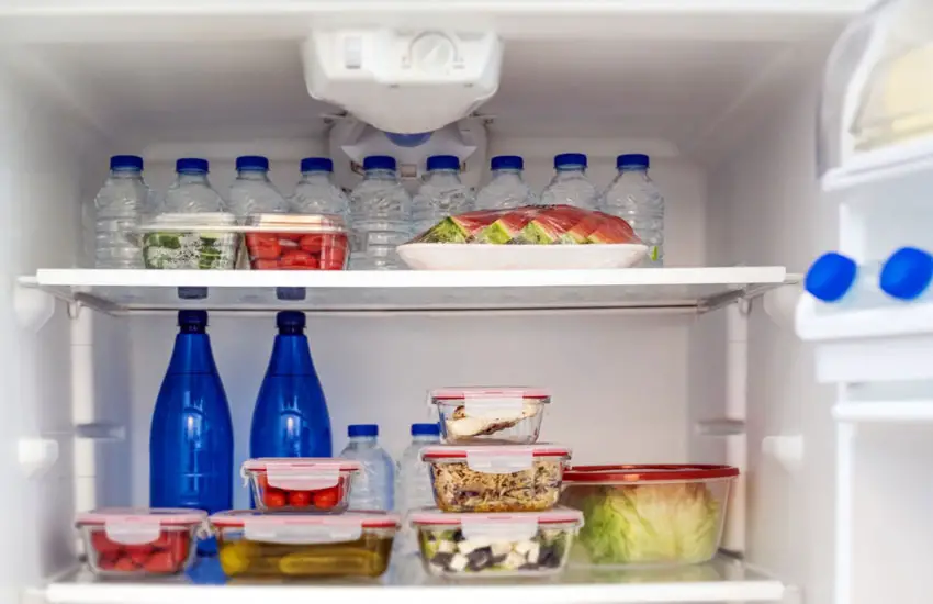 How to Defrost Your Freezer without Getting Water Everywhere