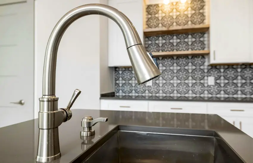 How to Fix a Leaky Faucet with One Handle