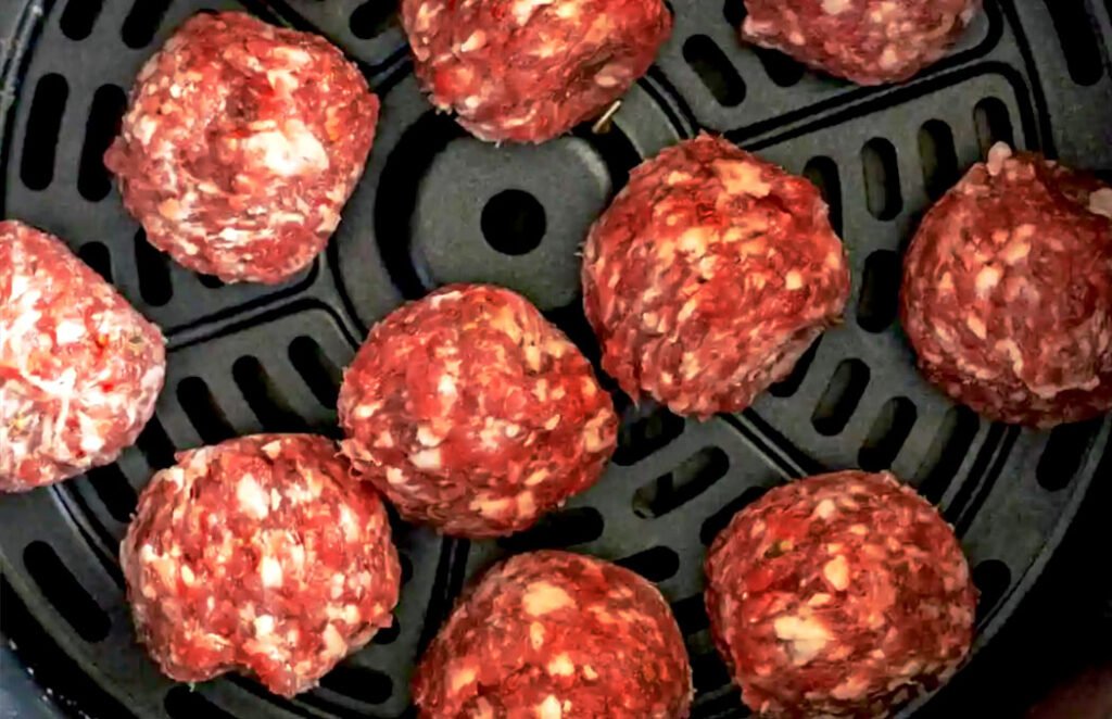 How Long to Cook Raw Meatballs in Air Fryer 
