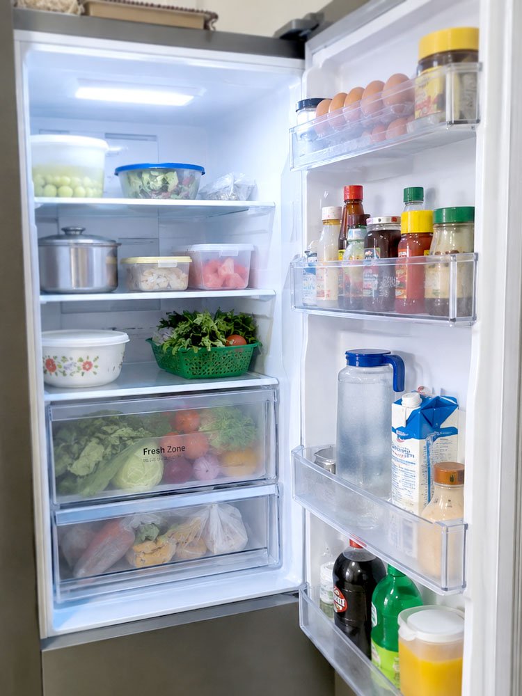 Remove Odors From Fridge the Easy Way