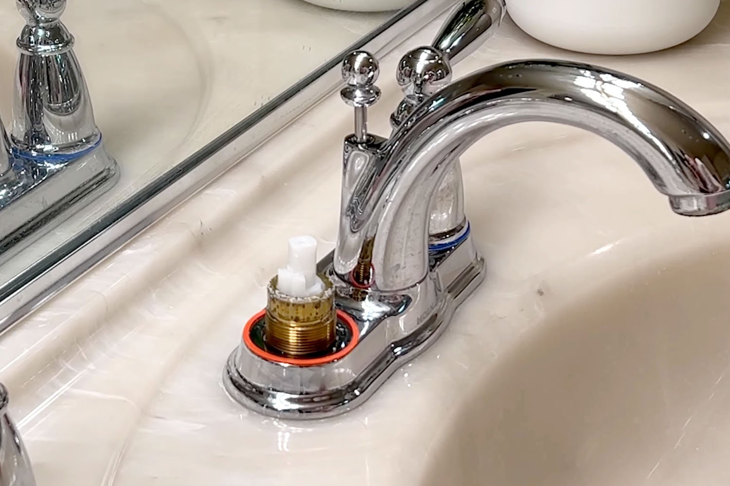 how to install moen bathroom faucet cartridge